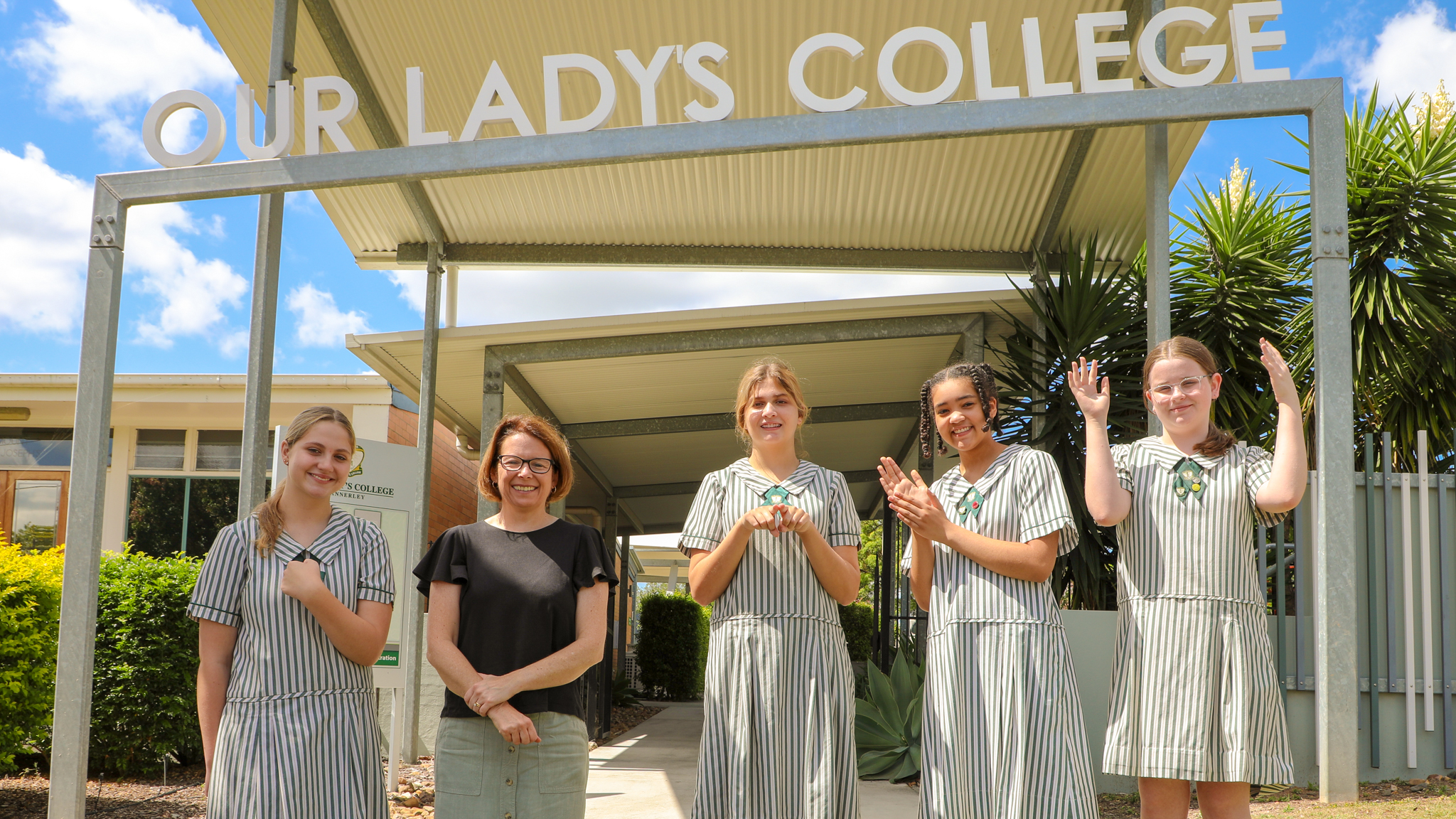 Learn Auslan at Our Lady's College Annerley!